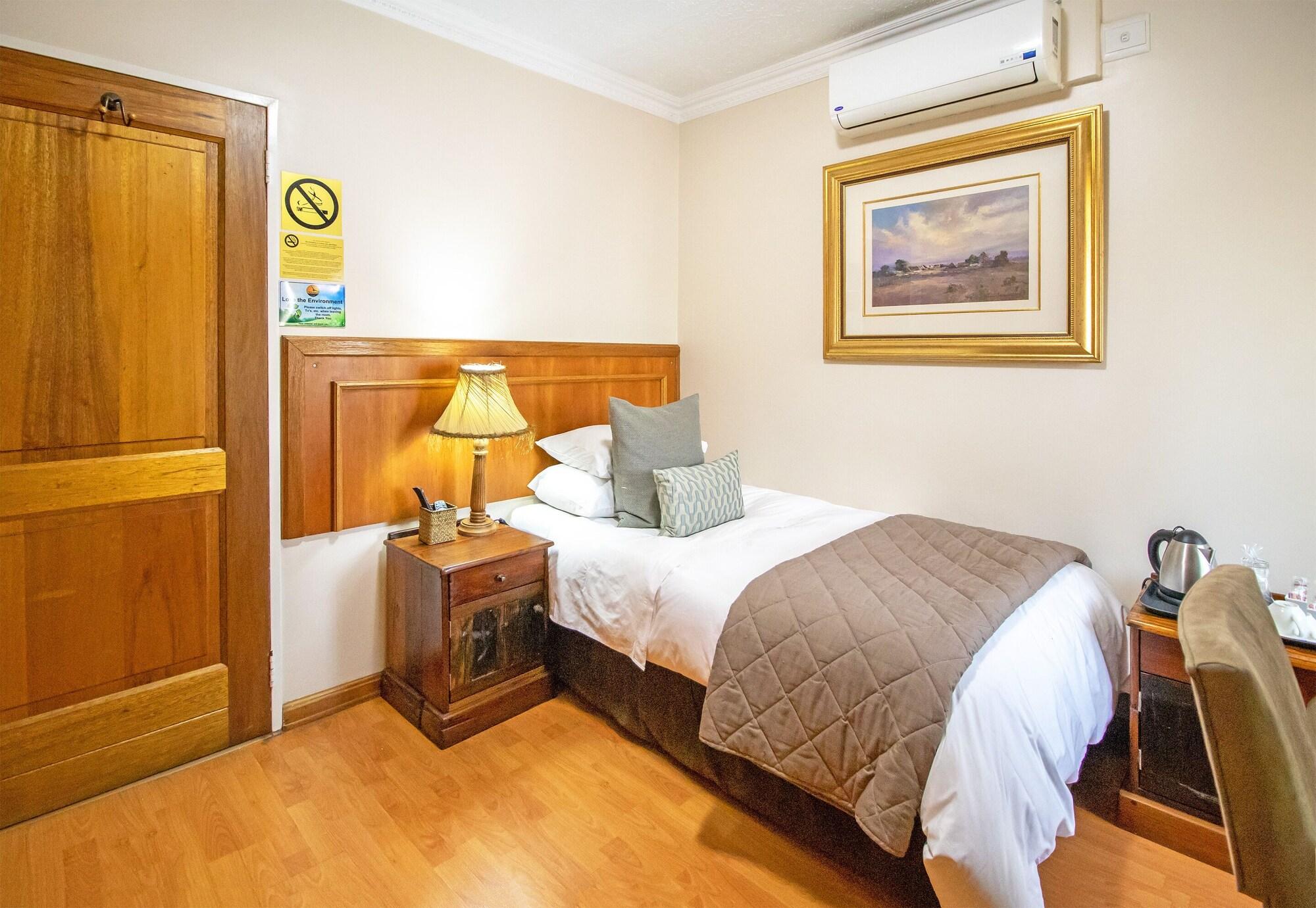 Sunward Park Guest House & Conference Center Boksburg Exteriör bild