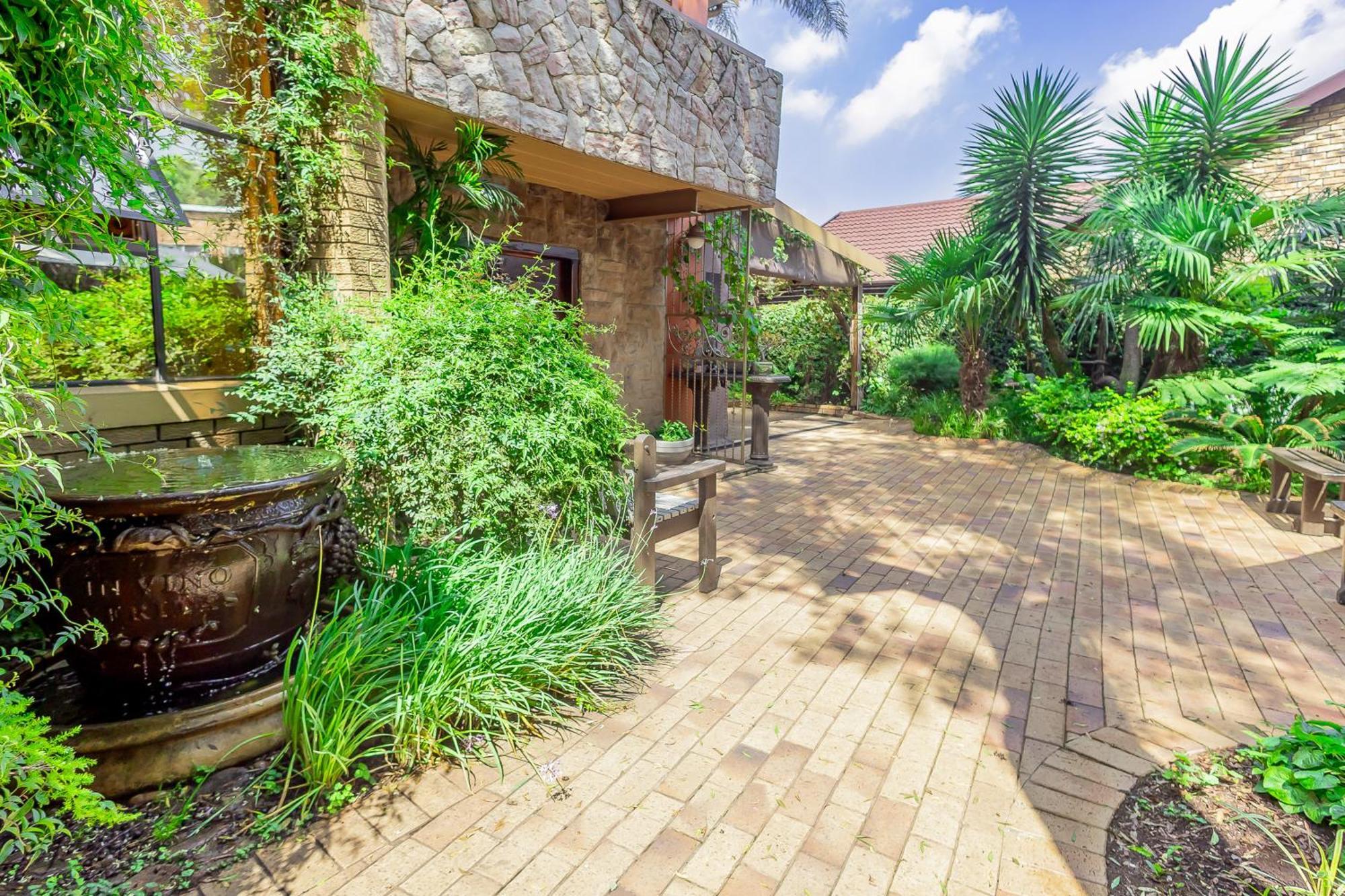 Sunward Park Guest House & Conference Center Boksburg Exteriör bild